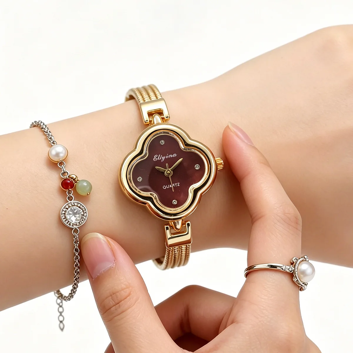 ヴィンテージレディースウォッチ ゴールドメタルメッシュバンド - Vintage Digital Watch のレビューと価格